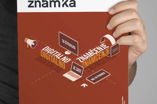 Magazine mockup@2x-2